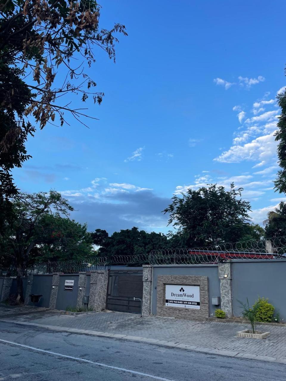 Dreamwood Guest House Mbombela Exterior foto